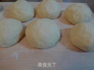 热狗面包的做法步骤：2