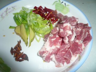 肉炒豆角的做法步骤：2