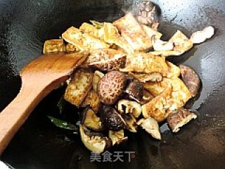 【浙菜】---花雕香菇豆腐的做法步骤：6
