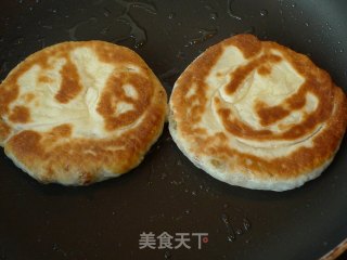 葱花油饼的做法步骤：11