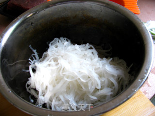 开胃下饭--醋浇萝卜丝牛肉的做法步骤：5