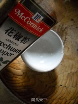 椒盐油酥饼的做法步骤：1