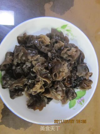 凉拌黑木耳的做法步骤：4