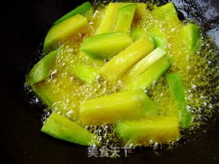 家常菜----红烧茄子的做法步骤：3