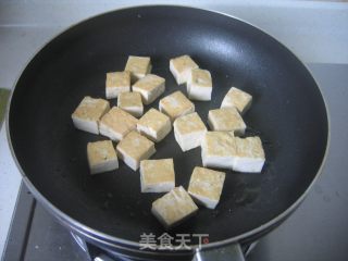 【浙菜】臭豆腐烧毛豆的做法步骤：4