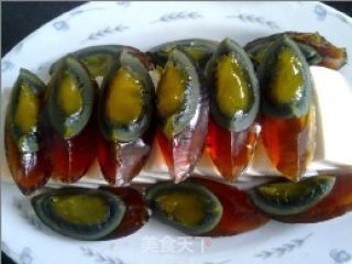 皮蛋豆腐的做法步骤：4