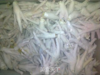 泡椒辣凤爪的做法步骤：2