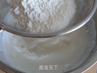 蔓越莓天使蛋糕的做法步骤：2