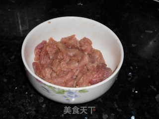 萝卜干炒肉的做法步骤：2