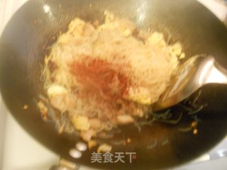 鸡蛋炒粉丝的做法步骤：9