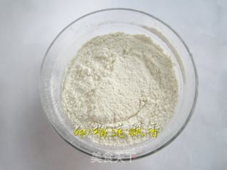 柠香奶油磅蛋糕的做法步骤：1