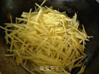 青椒土豆丝的做法步骤：3