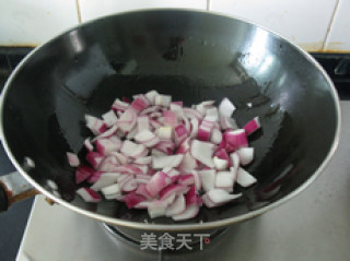 【就这么温柔地健身】紫洋葱炒肉的做法步骤：5