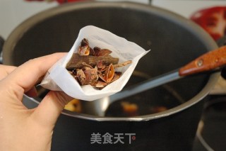 【浙菜】栗子红烧肉的做法步骤：6