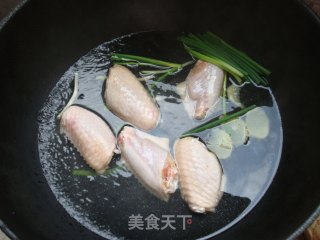 蜜汁鸡翅的做法步骤：3