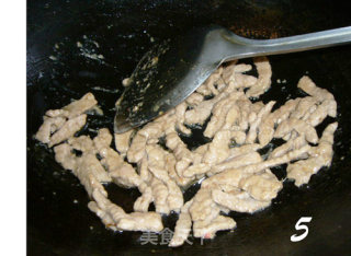 蒜苔炒肉丝的做法步骤：5