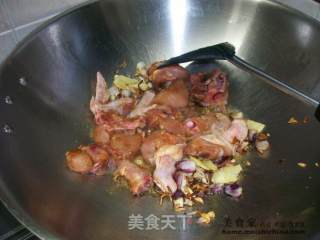 家常菜肴@@葱段炒沙茶鸡块的做法步骤：5