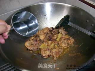家常菜肴@@葱段炒沙茶鸡块的做法步骤：6