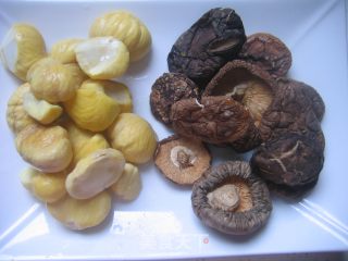 【浙菜】栗子冬菇的做法步骤：1