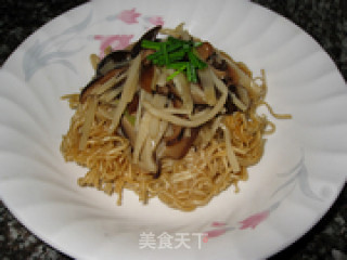 浙江小吃冬菇炒面的做法步骤：12