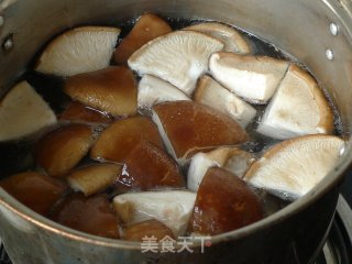 【浙菜】香菇青菜的做法步骤：2