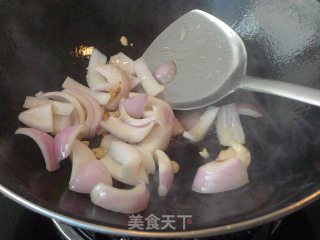 洋葱炒牛肉片的做法步骤：5