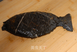 红烧素鲫鱼的做法步骤：1