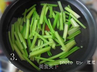 【浙菜】芹菜鸡柳 （新手零难度）的做法步骤：3