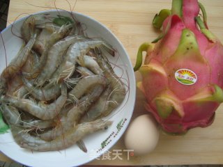 火龙果烩虾仁的做法步骤：1