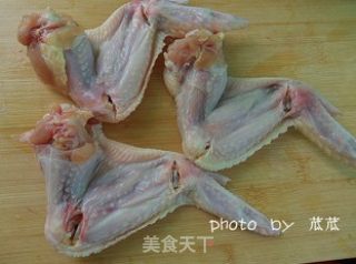 【浙菜】啤酒酱香鸡翅的做法步骤：1