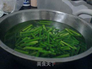 蒜苔炒肉的做法步骤：4