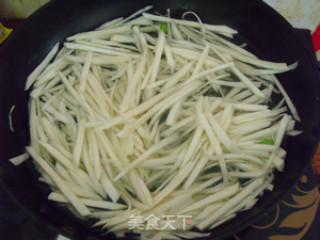 茭白炒毛豆的做法步骤：3