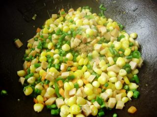 家常菜----豇豆炒玉米粒的做法步骤：6