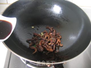 【浙菜】素炒黄鳝丝的做法步骤：8