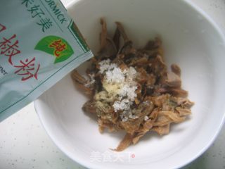 【浙菜】梅干菜烧虾的做法步骤：3