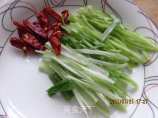 酸辣土豆丝的做法步骤：3