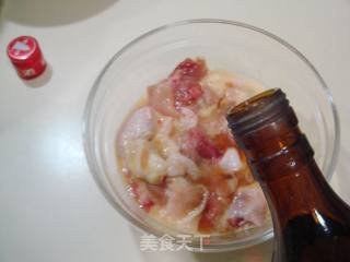 著名湘菜，其貌不扬的“左宗棠鸡”的做法步骤：2