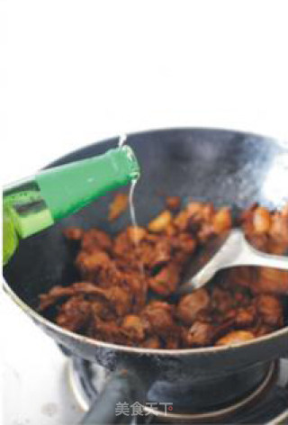 【湘菜】啤酒鸭——夏季里降火的大肉菜的做法步骤：6