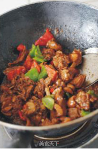 【湘菜】啤酒鸭——夏季里降火的大肉菜的做法步骤：8
