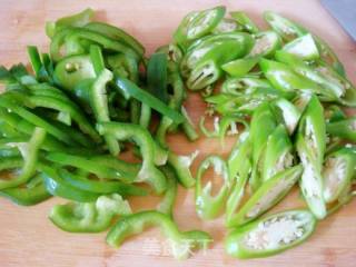 【湘菜】--农家小炒肉的做法步骤：2