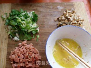 懒人做饭系列一：香喷喷的炒饭的做法步骤：2