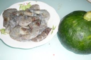 南瓜虾仁的做法步骤：1