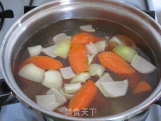 罗宋汤的做法步骤：4