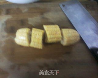 胡萝卜山药玉米汤的做法步骤：2