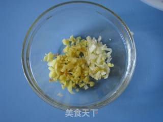 【湘菜】辣椒皮茶油炒牛肉的做法步骤：3