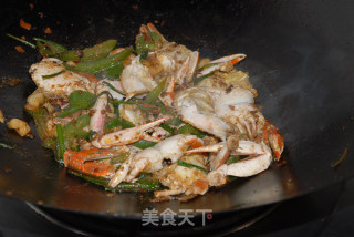 香辣蟹的做法步骤：8
