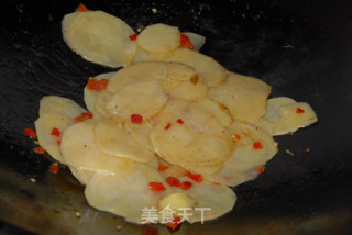快手菜----剁椒土豆片的做法步骤：6