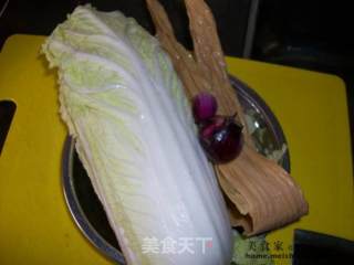 家常菜肴@@腐竹炒白菜的做法步骤：1