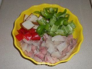 回锅肉的做法步骤：3
