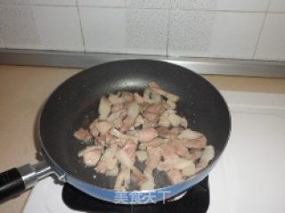 回锅肉的做法步骤：5